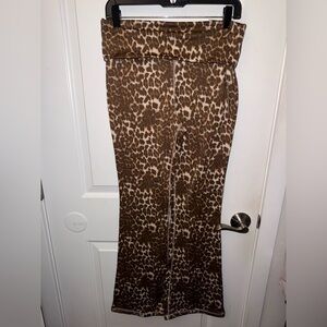 NWT No Comment Cheetah Fleece Lined Fold Over Waistband Flare Leggings Size L